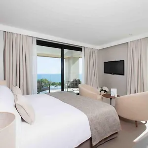 The Oasis By Don Carlos Hotel